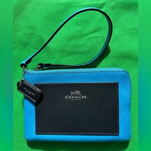 EUC Coach Blue & Black Colorblock Wristlet